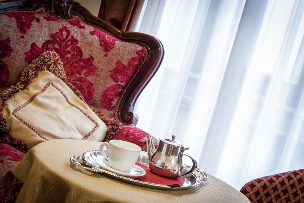 Hotel Fabbrini Аббадиа Сан Сальваторе Экстерьер фото