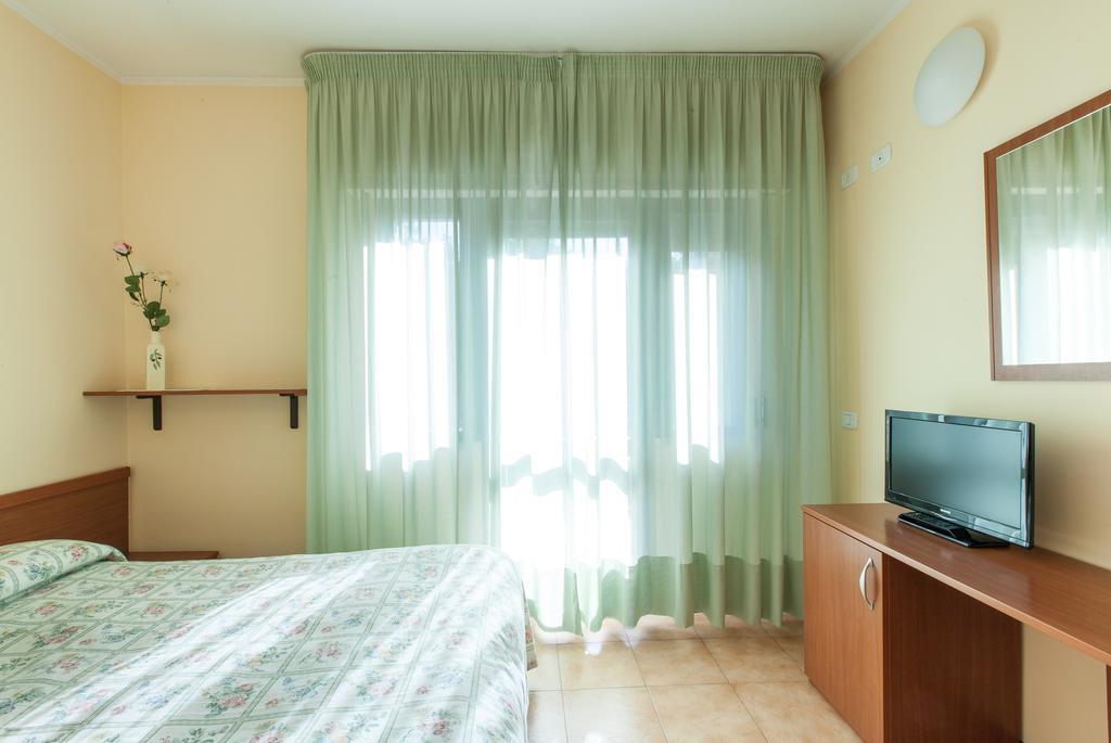 Hotel Fabbrini Аббадиа Сан Сальваторе Номер фото